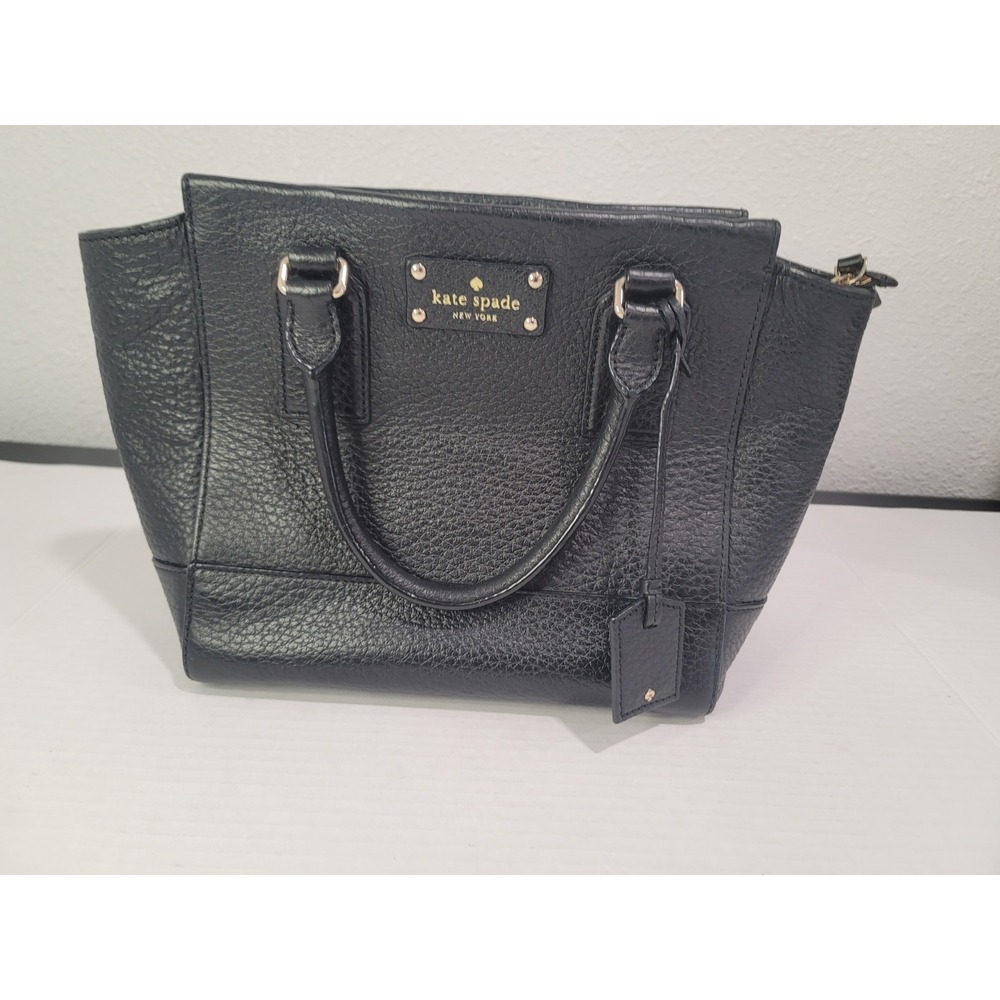 Kate spade handbag Black Cow Leather large bag great shape large opening gold
